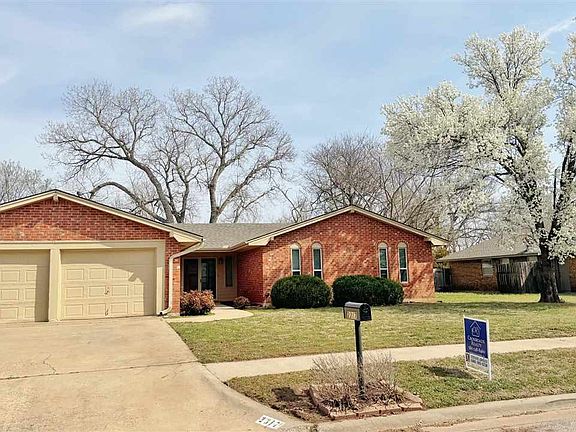 2nd image of 2317 NE Village Dr