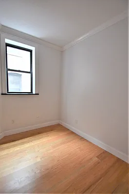 Rented by CITY SKYLINE REALTY INC | media 7