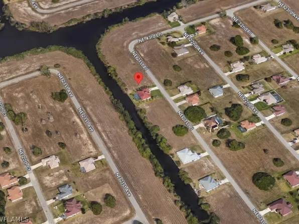 4202 NE 21st Pl, Cape Coral, FL 33909