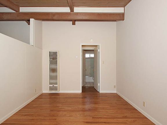 2nd image of 559 Matadero Ave APT 6