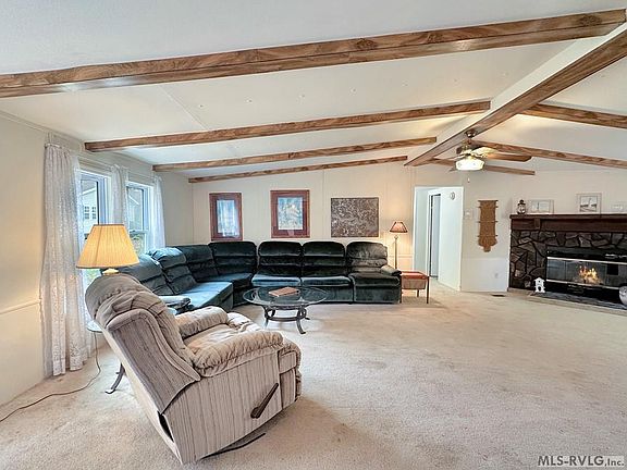 5th image of 800 Holly Grove Ln
