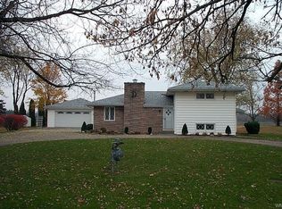 8280 Lewiston Rd, Batavia, NY 14020