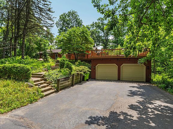 3rd image of 4795 Bridgeway Dr