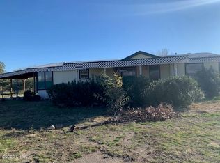 65942 Lindsey Ln, Wenden, AZ 85357