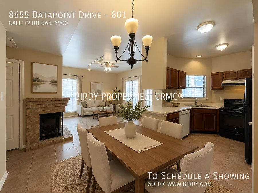 Cozy 1 Bed Condo with Fireplace in San Antonio! — Photo 3