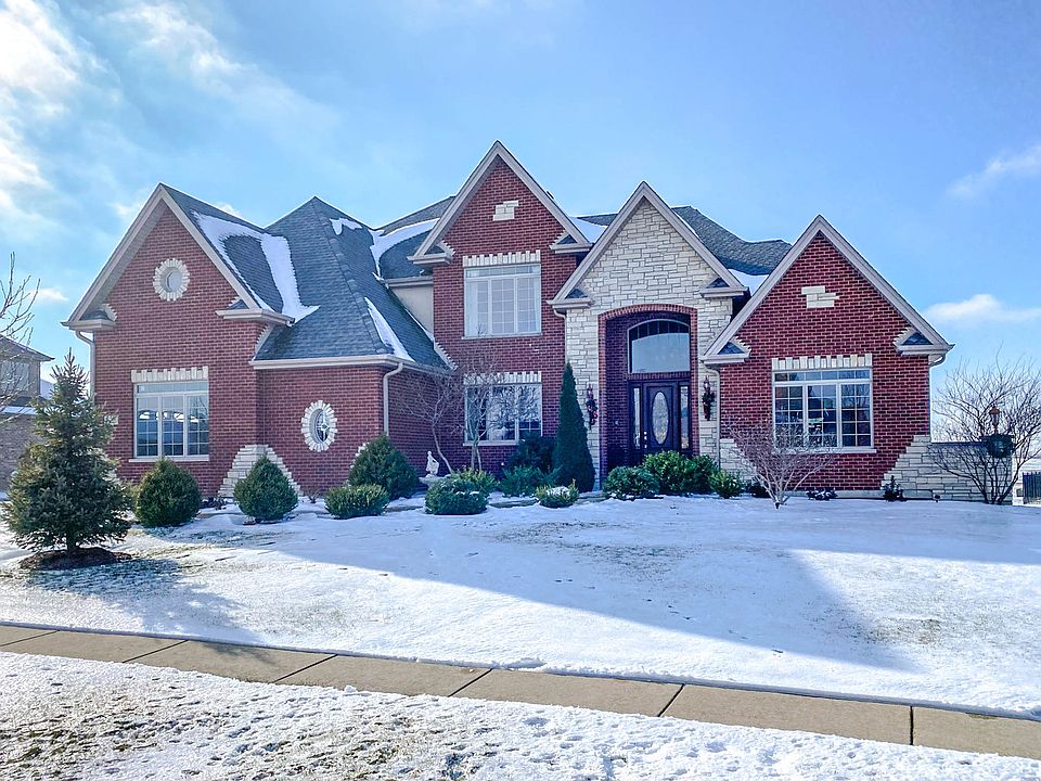 1st image of 15700 Jeanne Ln