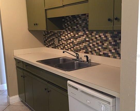 2nd image of 1528 Winter Green Blvd