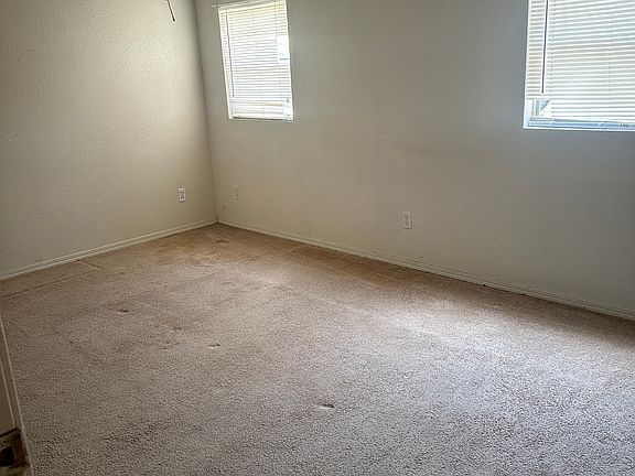 5th image of 108 Fleury Way