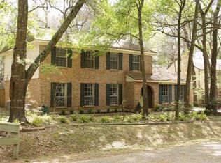 38 E Wandering Oak Dr, Spring, TX 77381