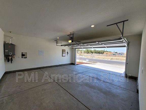 4th image of 1684 Henigan Dr