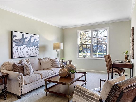 5th image of 9 Grimsley Station Bluff Ct