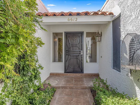 6612 E Calle Cavalier, Tucson, AZ 85715