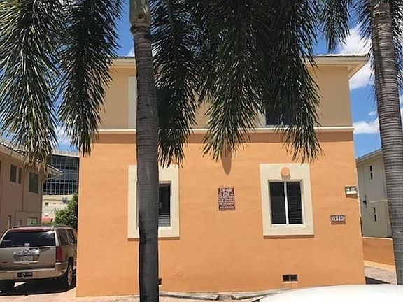 3rd image of 115 Antiquera Ave #123