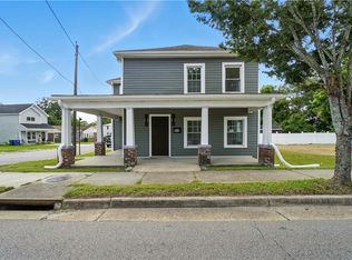 913 E Washington St, Suffolk, VA 23434
