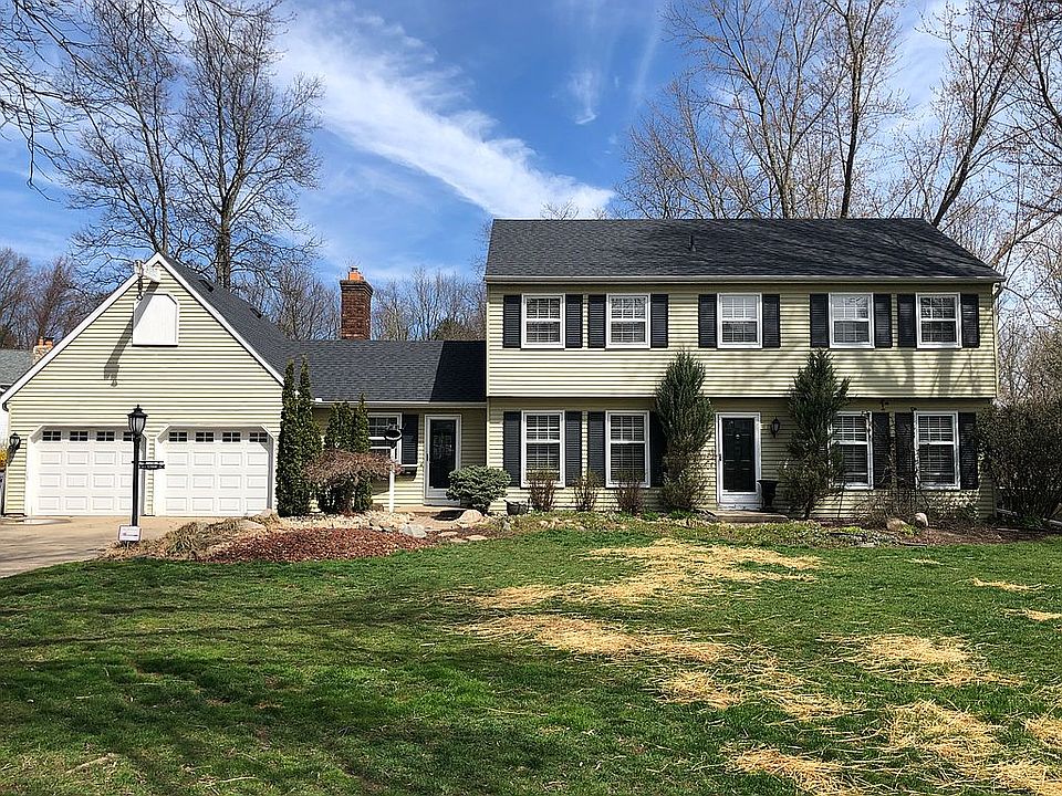 1st image of 113 Elsinore Ln