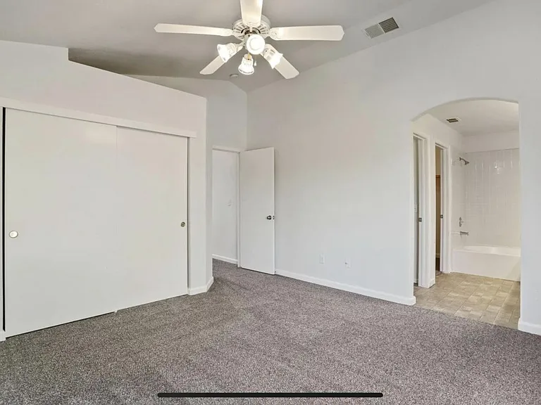 9381 Windrift Ln — Photo 9
