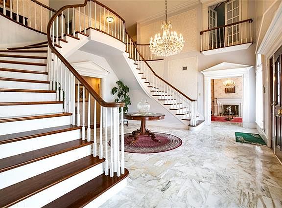 3rd image of 57 Chateau Palmer Dr