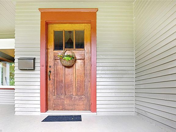 2nd image of 1471 Arthur Ave