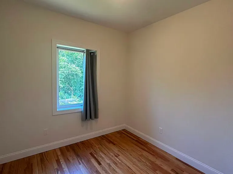 284 Eltingville Blvd #2 — Photo 12