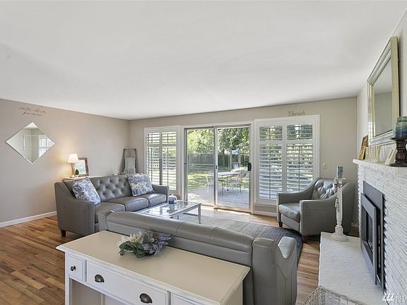 Here's another view of the gorgeous living room