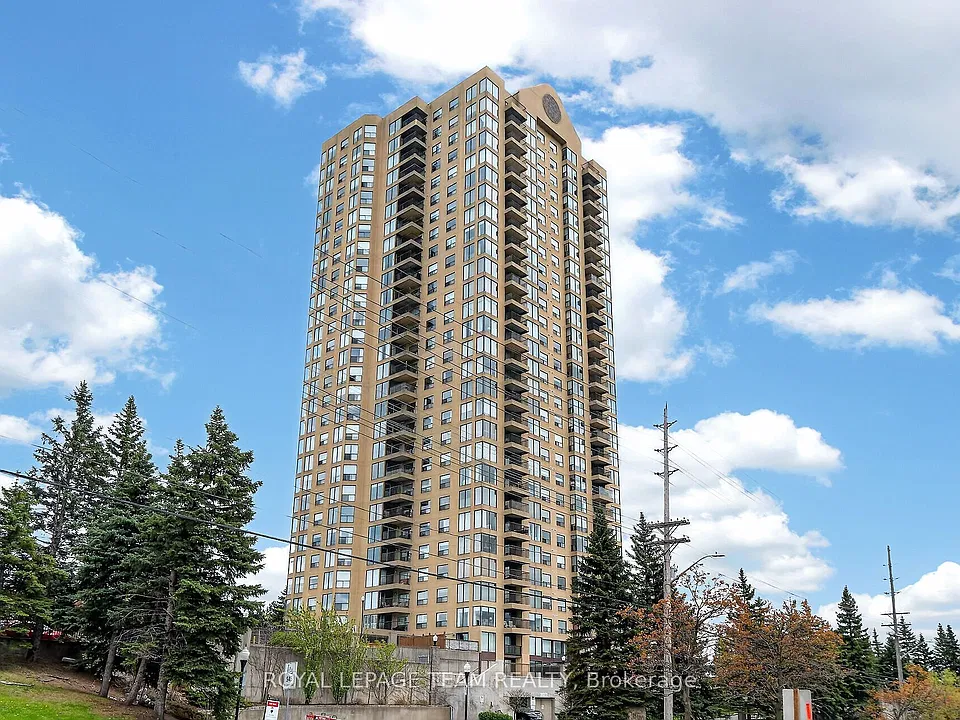 545 Saint Laurent Blvd #104