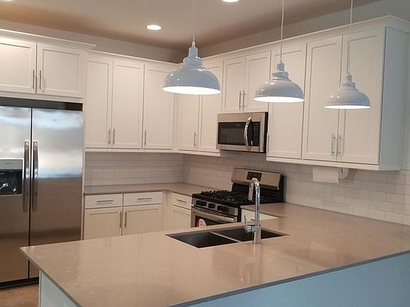 5th image of 19350 W Highland Ave