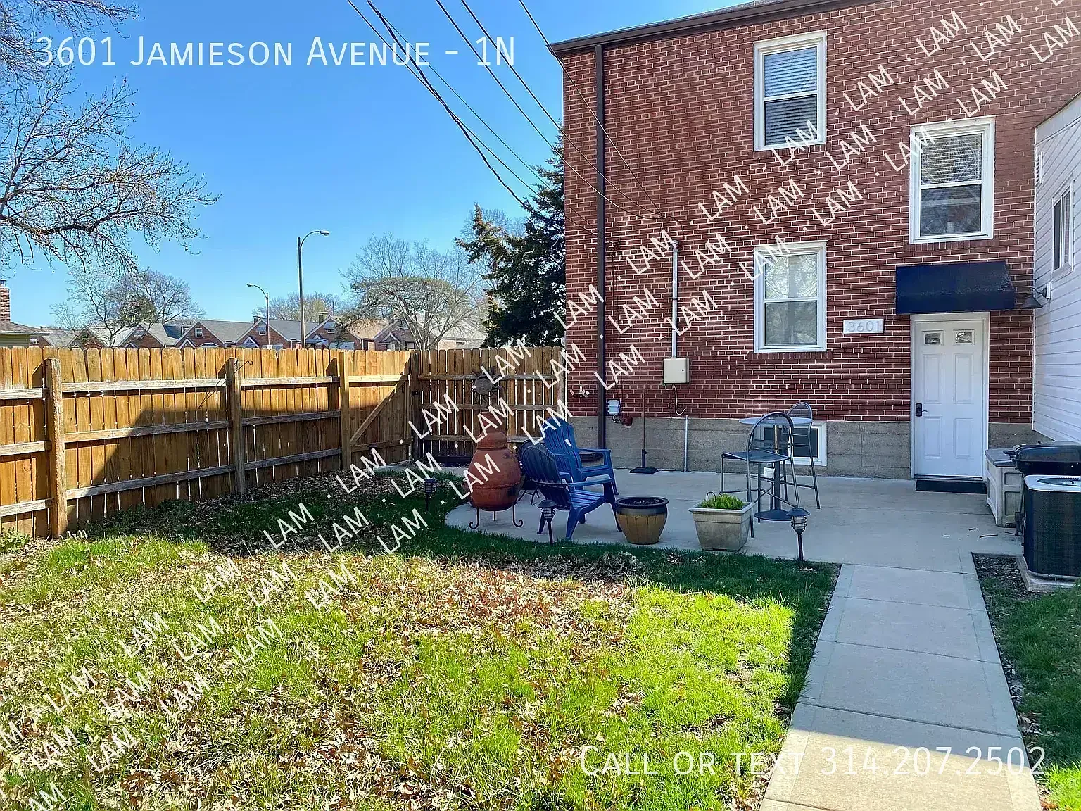3601 Jamieson Avenue In-between Francis and Lindenwood Park! — Photo 3