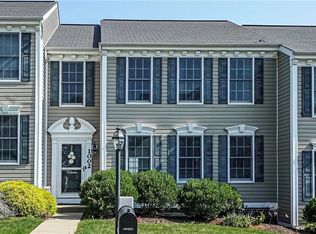 1002 Raymond Dr, Oakdale, PA 15071