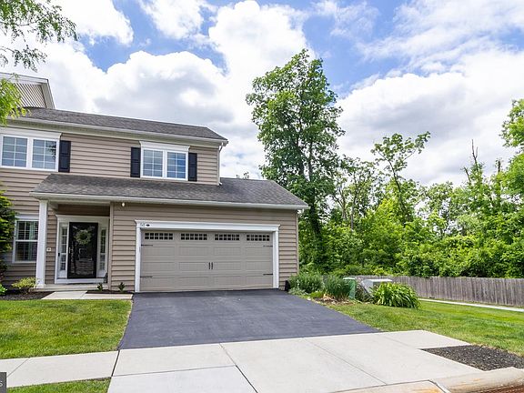 3rd image of 50 New Village Greene Dr