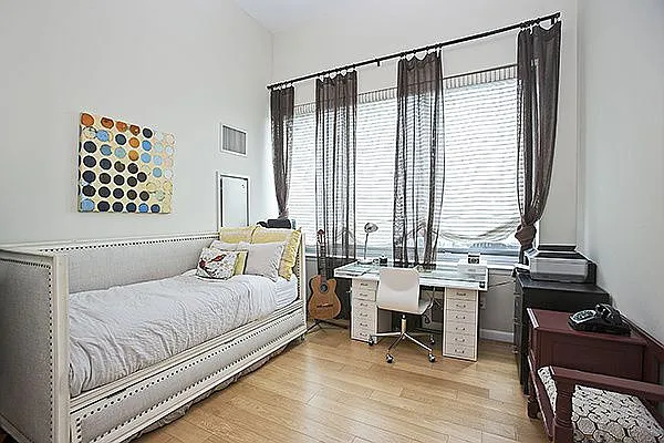 Sold by Nest Seekers International | media 26