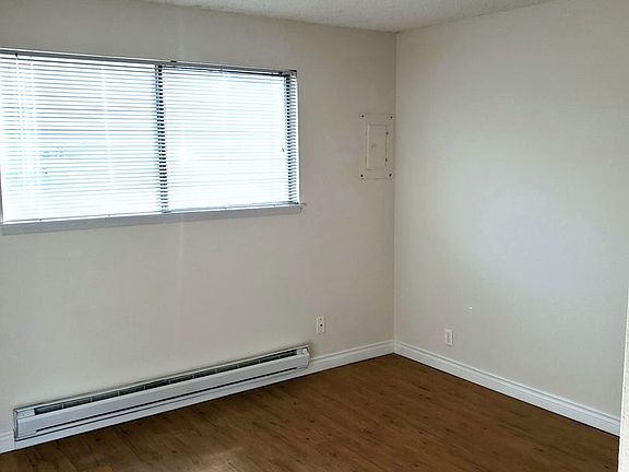 5th image of 801 N Tweedt St #12