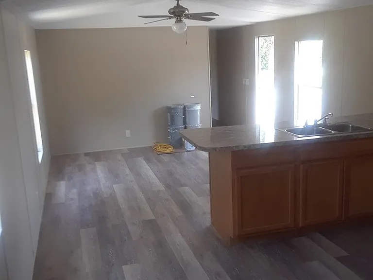 1505 Goodyear Ave #5 — Photo 9