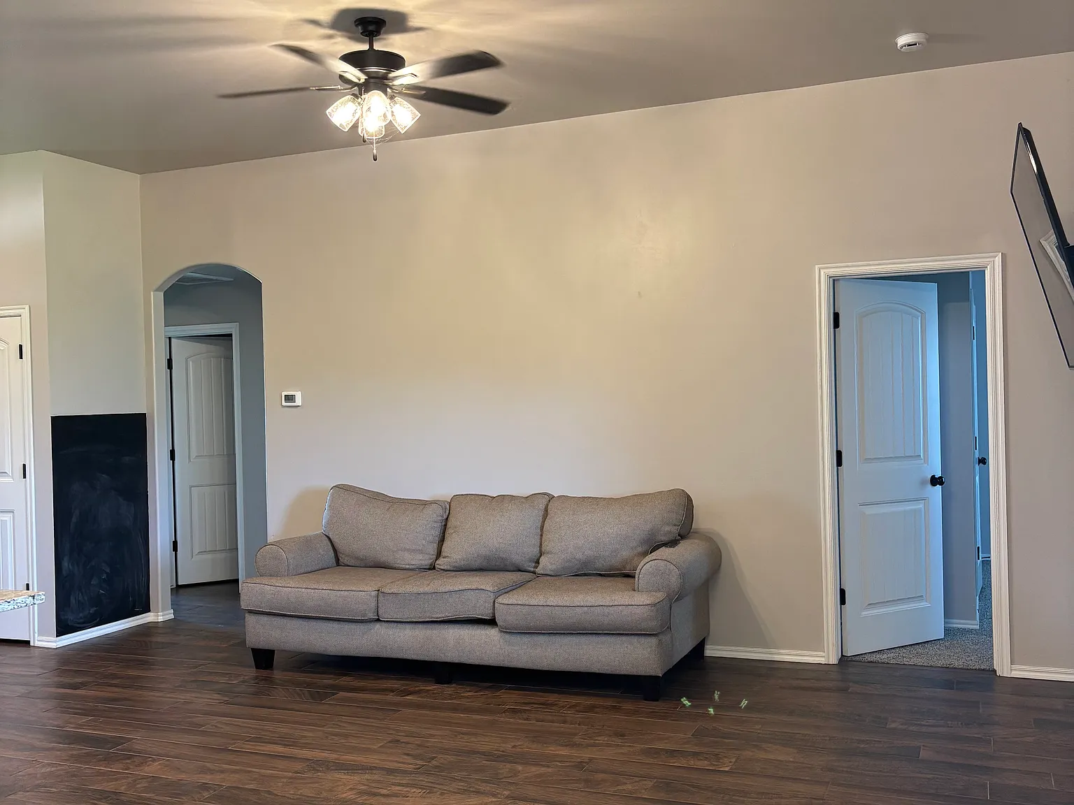 2209 E Grassland Ln. — Photo 3