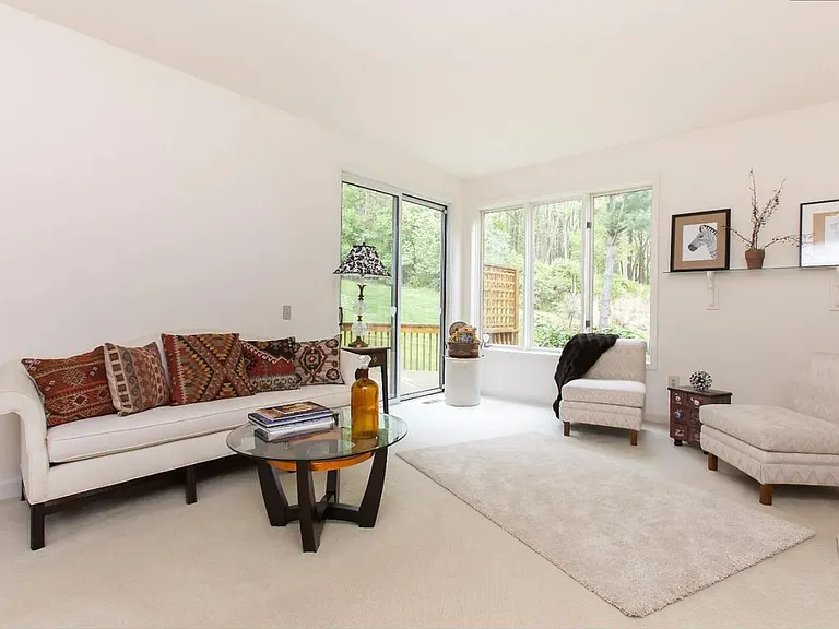 13 Horseshoe Ln — Photo 13