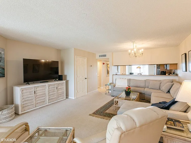 275 Palm Ave #B403 — Photo 12