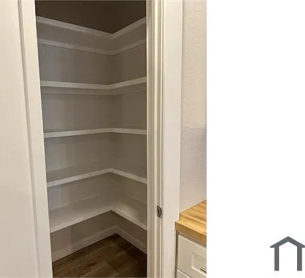 3 bed, 1328 sqft, $1,650 — Photo 3