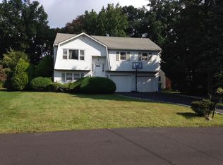 16 Sherman Blvd, Edison, NJ 08820