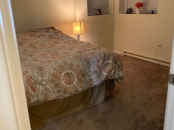 3rd image of 274 Watertree Dr