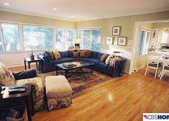 3rd image of 8402 Loveland Dr