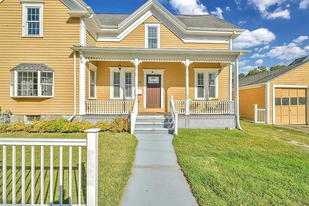 3 bed, 1.5 bath, 1400 sqft, $3,200 — Photo 4