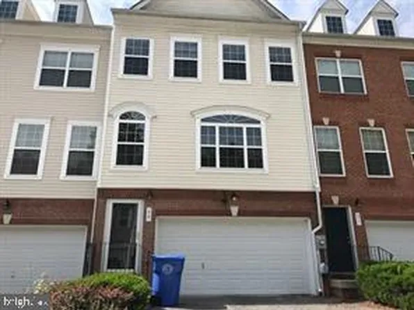 29 Fairhill Ln, Indian Head, MD 20640