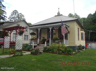 503 S Main St, Scottville, MI 49454