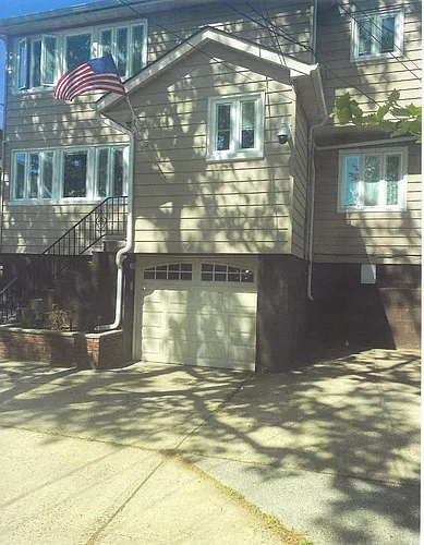 95 W 49th St #2 Photo 1