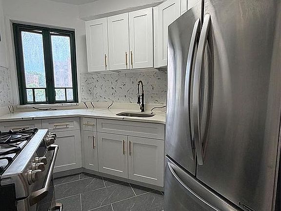 4th image of 1503 Metropolitan Ave APT 4F