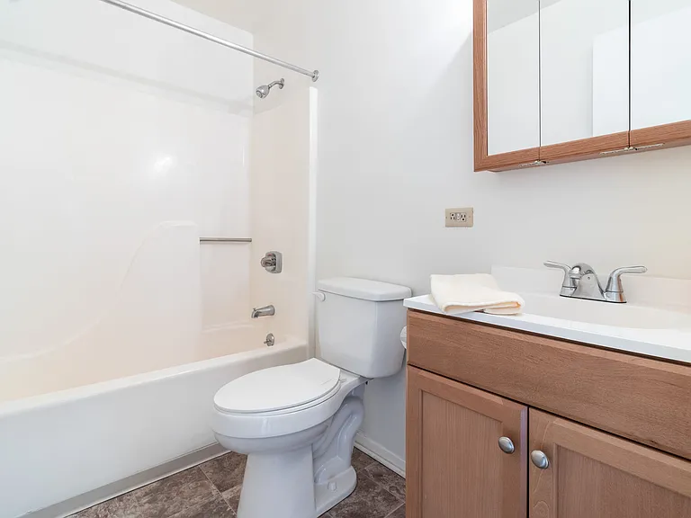 Arbor Crest Apartments — Photo 6