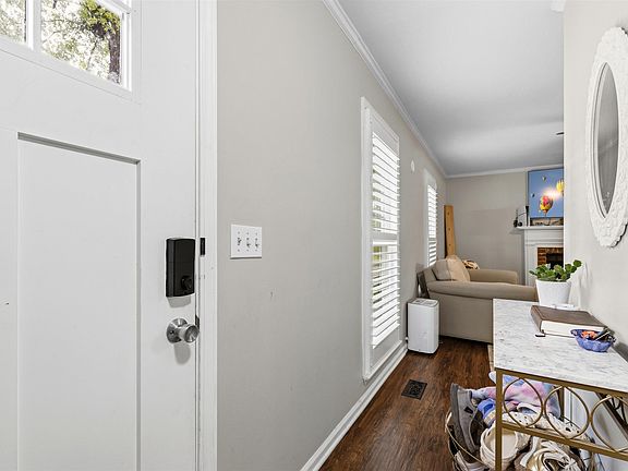 4th image of 315 7th St NW
