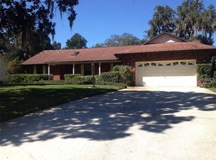 516 Sportsman Park Dr, Seffner, FL 33584