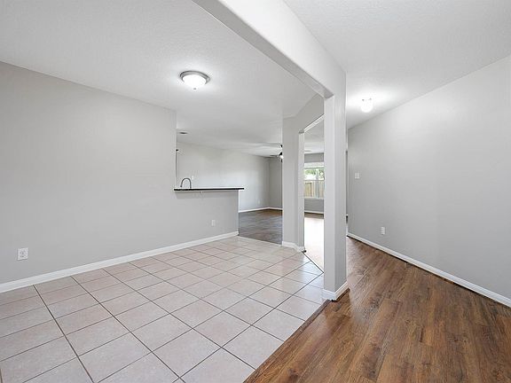 2nd image of 9815 Onyx Trail Dr