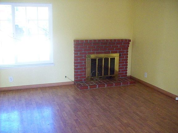 2nd image of 3324 Carriage Cove Ct