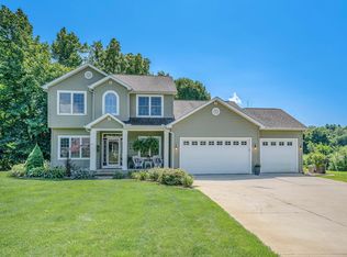 3990 Hidden Valley Trl S, Niles, MI 49120